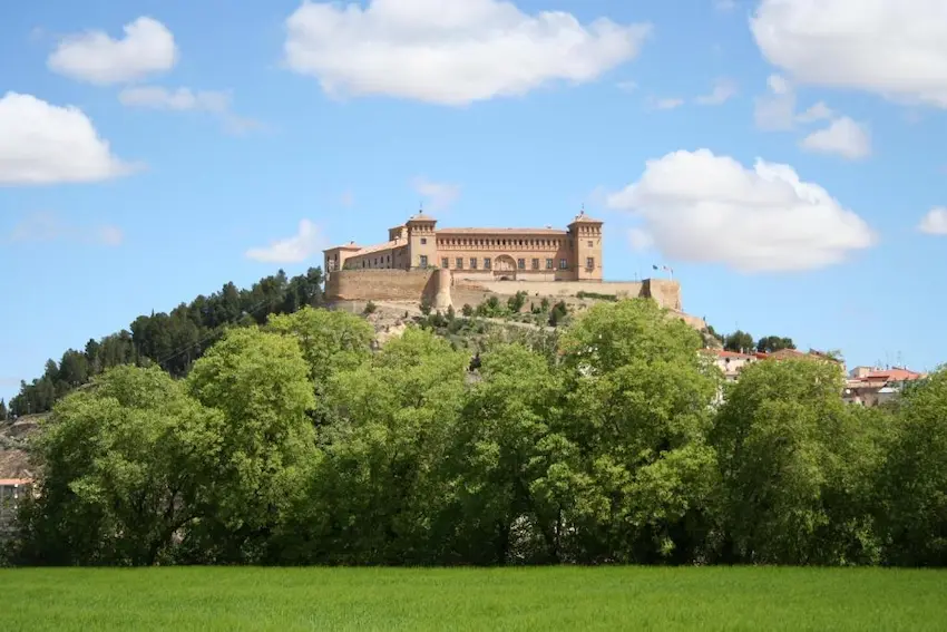 Vista exterior del Castillo de los Calatravos, Parador de Alcañiz